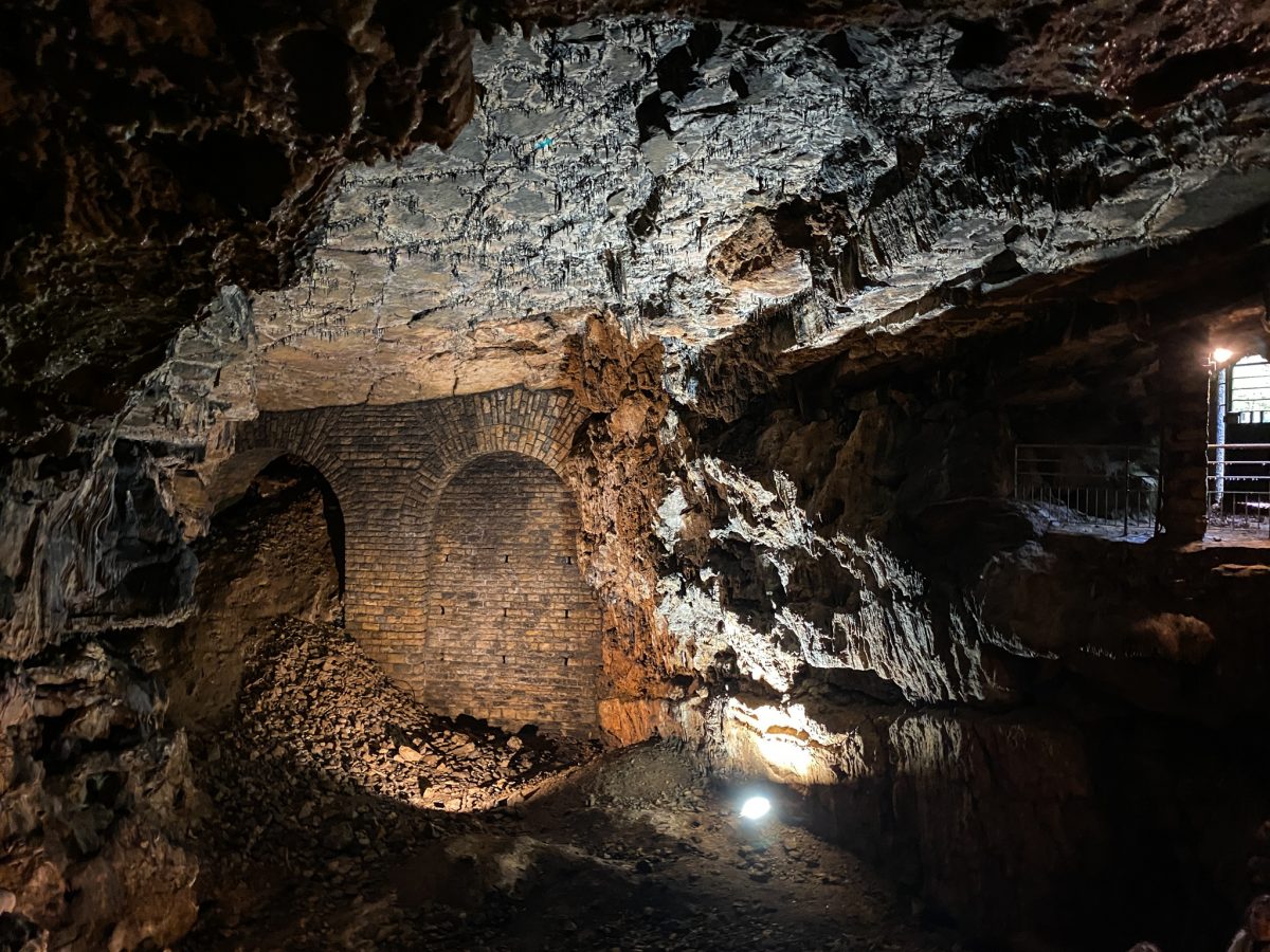 grotte de cravanche