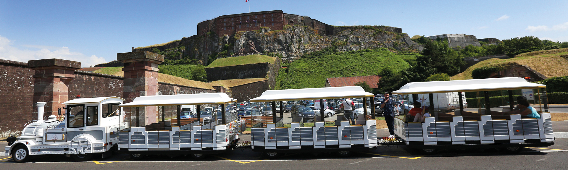 Le train sous la citadelle