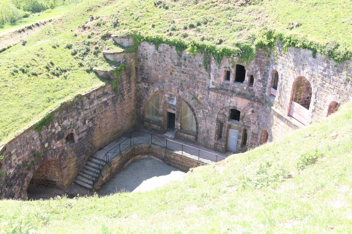 Cour-centrale-vue-de-dessus-cote-2