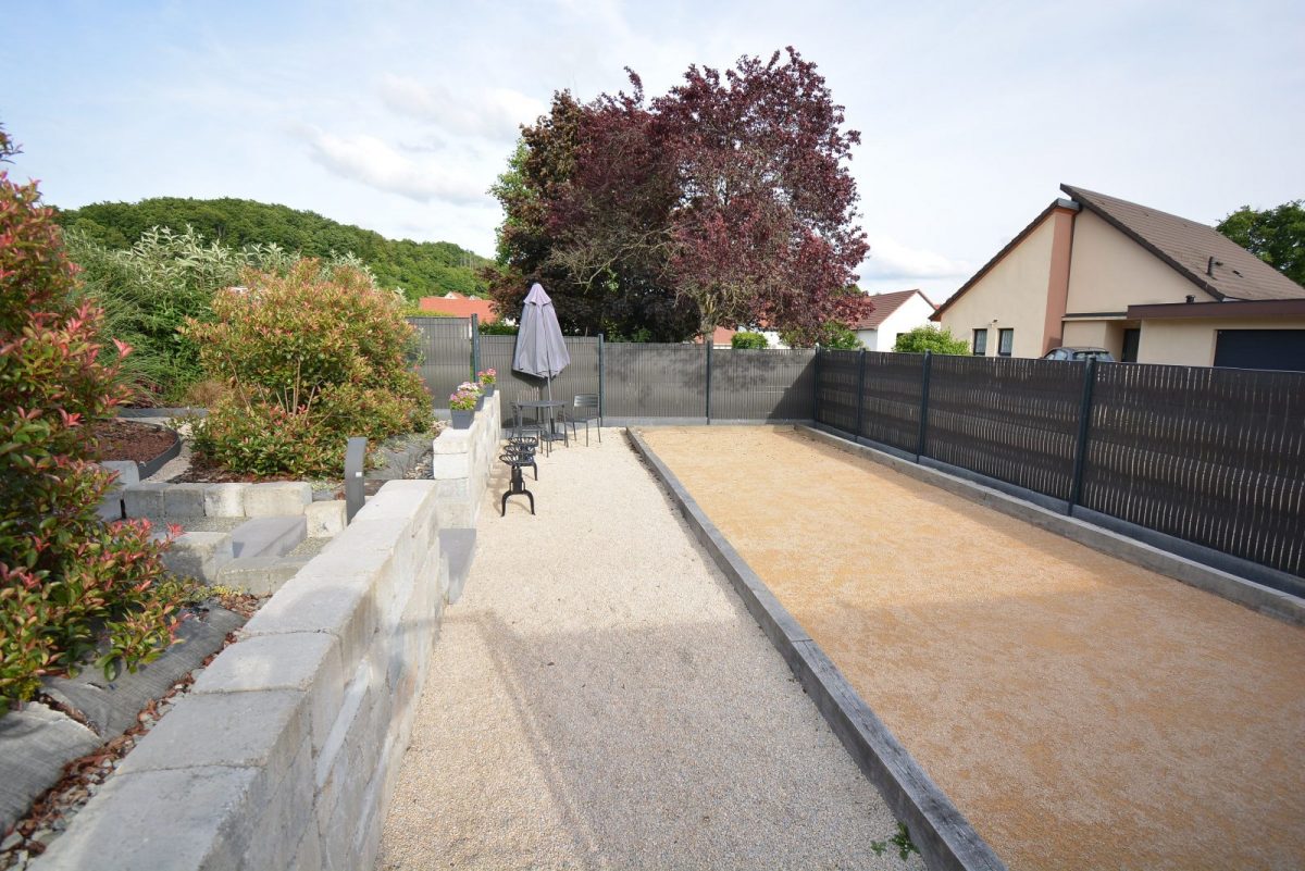 Terrain de pétanque à l’usage exclusif des voyageurs_36